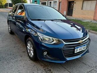 chevrolet onix 1.2 lt tech 2022. vendo, permuto y financio. el vehiculo se encuentra impecable, inmaculado, super completo con llave presencial, arranque con bo