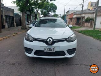 renault fluence 1.6 dynamique 2015. vendo, permuto y financio. el vehiculo se encuentra en buenas condiciones funcionando todo. ver solis 1079. contacto 3413694