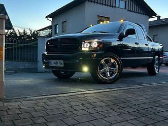 dodge ram 1500 4x4