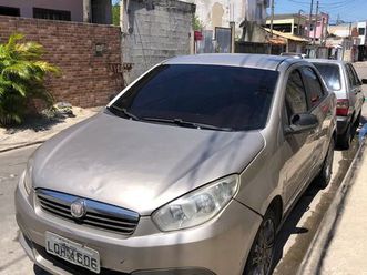 fiat grand siena essence dual. 1.6 flex 16v 2013