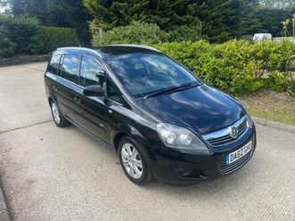 1.6 16v design euro 5 5dr (snav)