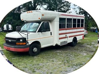 2004-chevrolet-express-g3500-3500-2dr-commercial-cutaway-139-177-in-wb