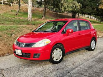** 2008 nissan versa s hatchback **