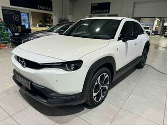 mx-30 e-skyactiv r-ev makoto