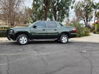 2013 chevy avalanche black diamond edition