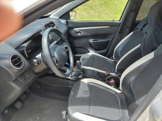 renault kwid intense 1.0 flex 12v 5p mec. 2020