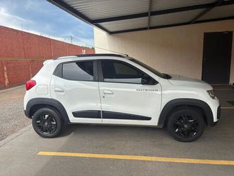 renault kwid outsider 1.0 flex 12v 5p mec. 2020