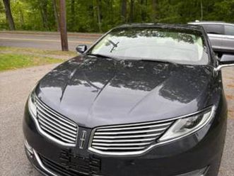 2013 lincoln mkz awd - low miles/ holiday sale