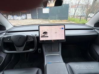 vendita tesla model 3