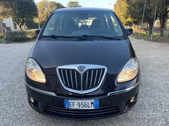 lancia musa 1.4 benzina anno 2011 km 140. mila