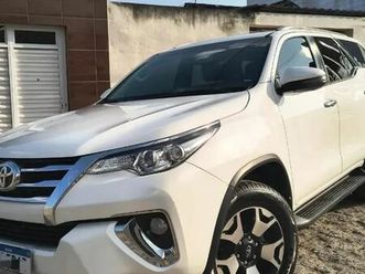 toyota hilux sw4 srv flex 2020 4x2 7 lugares