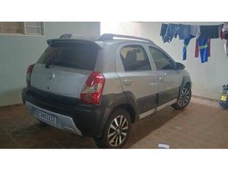 toyota etios cross 1.5 flex 16v 5p mec. 2014