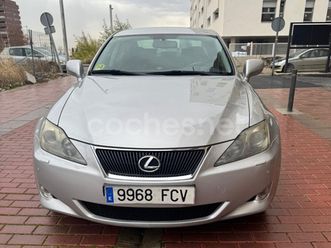 lexus is220d sport multimedia