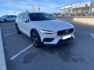 v60 cross country d4 pro awd aut. pro