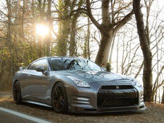 gt-r 3.8 v6 biturbo premium edition