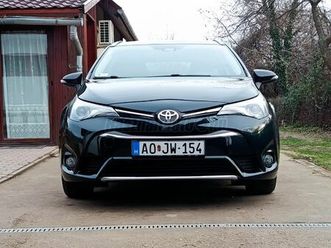 toyota avensis touring sports 1.8 active trend