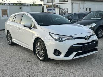 toyota avensis wagon 1.8 limited cvt panorámatető-navi-végig vezetett sz.könyv