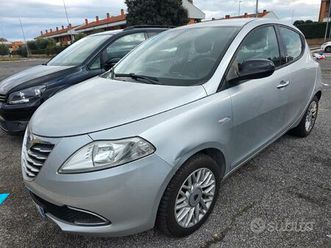 lancia ypsilon 1.3 mjt 16v 95 cv 5 porte s&s gold
