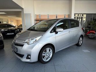 toyota verso-s club 1.3/panorama/ahk/klimaautomatik