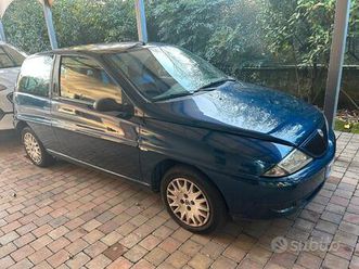 lancia y elefantino blu