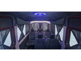 9 seter, førerkort kl. b, ny eu, lav km