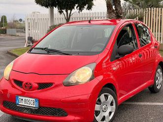 TOYOTA PORTE toyota-aygo
