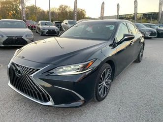 2024 lexus es 300h ceci est une 2025 / camera / cuir / toit ouvr
