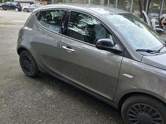 lancia ypsilon 2023 gpl