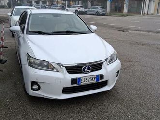 lexus ct 200h luxury