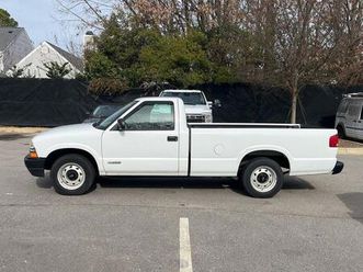 used 2002 chevrolet s-10 base