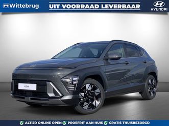 hyundai kona 1.6 gdi hev premium met lederen bekleding, stoelverwarming en navigatie uit voorraad leverbaar!
