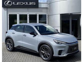 lexus lbx elegant 2wd tech pack stoelverwarming stuurverw keyless elek-kofferklep blind-spot