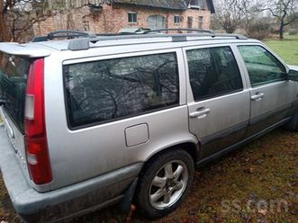 volvo v70, cena 4 500 €. pārdodu veco labo volvo cross country. gab. 0 sīkāk vietas komplektā - sludinājumi