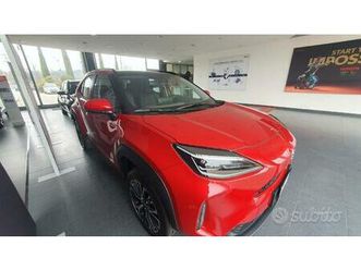 toyota yaris cross lounge