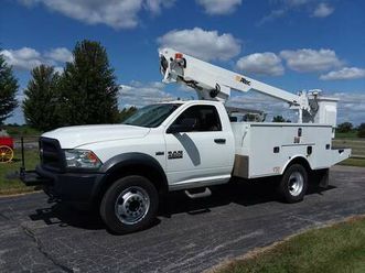 2016 ram 4500 36' bucket truck