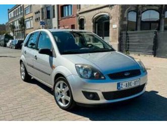 ② ford fiesta/essence/climatisation — ford — 2ememain