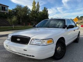 2005 ford crown victoria police interceptor