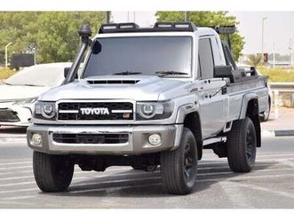 toyota land cruiser pick up pickup dlx 4.5l pickup 4.5l (right hand )