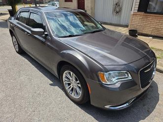2018 chrysler 300 series