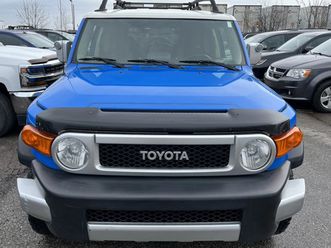 toyota fj cruiser c package* awd 4.0l v6* топ състояние