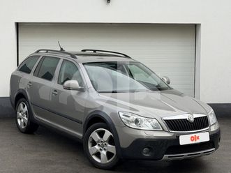 škoda octavia scout 4x4 2.0 tdi*dsg*šiber*full