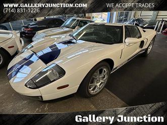2005 ford gt base 2dr coupe