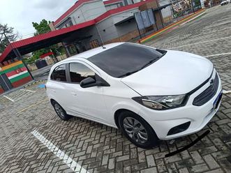 hatch 1.0 8v black edition flex mec