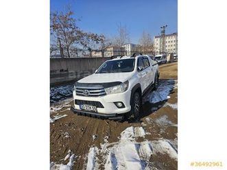 2.4 d-4d 4x2 adventure