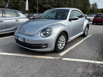 volkswagen maggiolino 1.6 tdi automatico - 2014