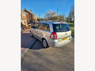 1.6 16v design euro 5 5dr (snav)