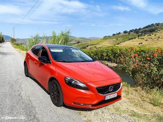 volvo v40 d4 summum