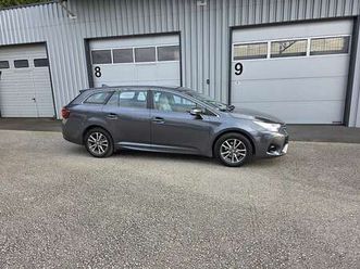 toyota avensis 1,6 d4-d active
