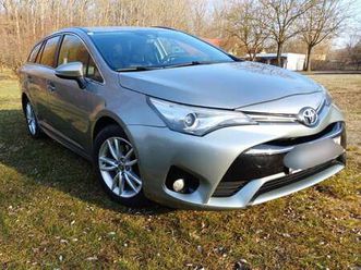 toyota avensis