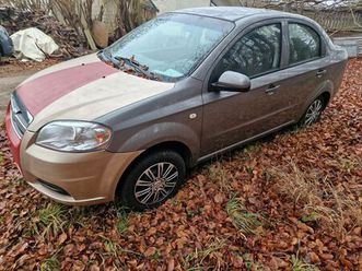 chevrolet aveo stufenheck tüv 01/27